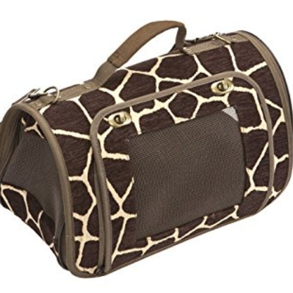 Friends Forever Handbags - NWT Pet Rectangular Pet Carrier Friends Forever Friends Forever Handbags - NWT Pet Rectangular Pet Carrier Friends Forever